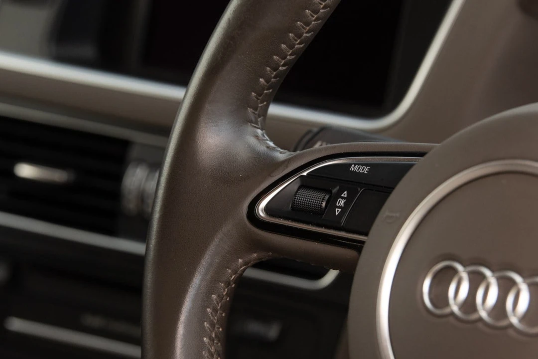 2013 Audi 8R Q5 - Image 23 of 30