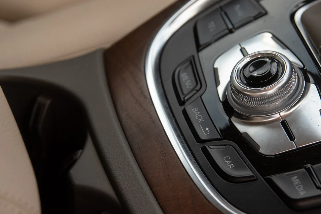 2013 Audi 8R Q5 - Image 28 of 30