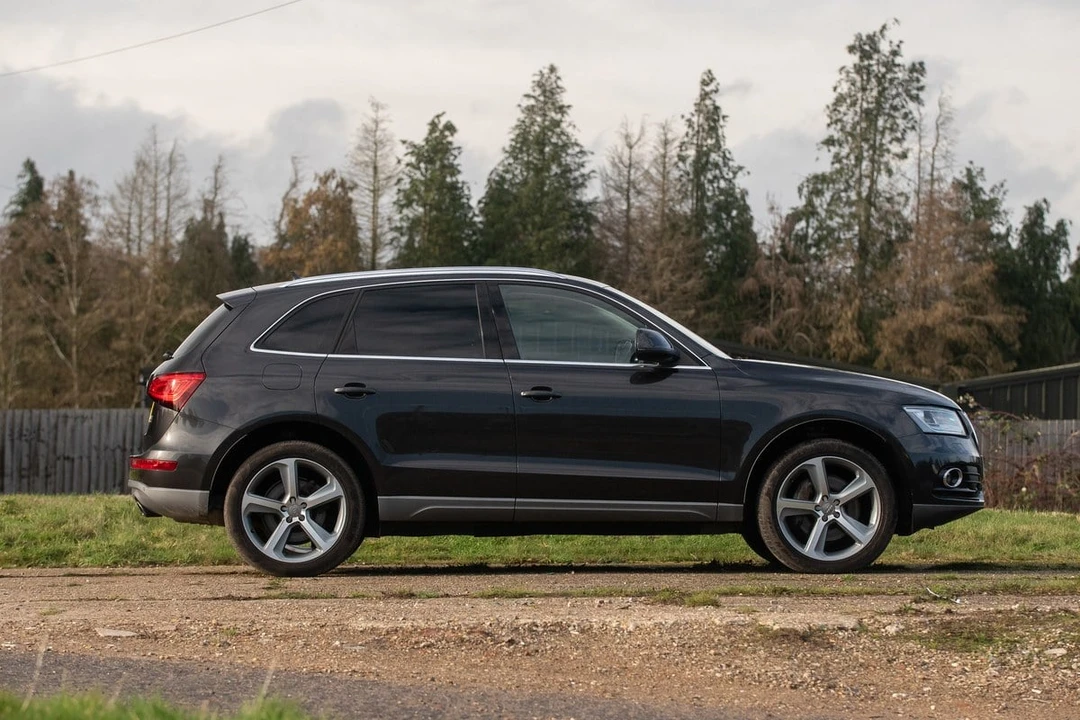 2013 Audi 8R Q5 - Image 2 of 30