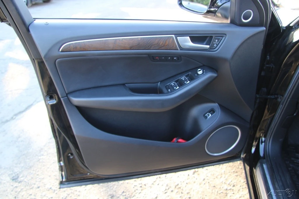 2013 Audi 8R Q5 - Image 13 of 21