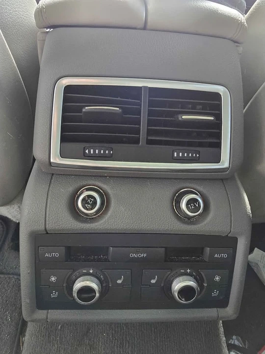 2013 Audi 4L Q7 - Image 8 of 20