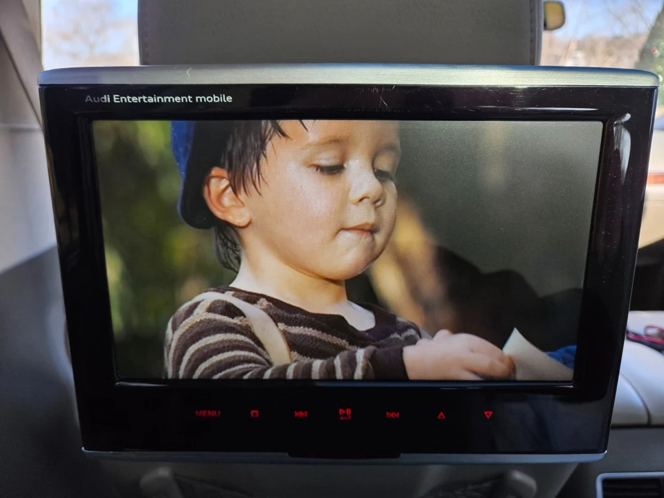2013 Audi 4L Q7 - Image 2 of 21