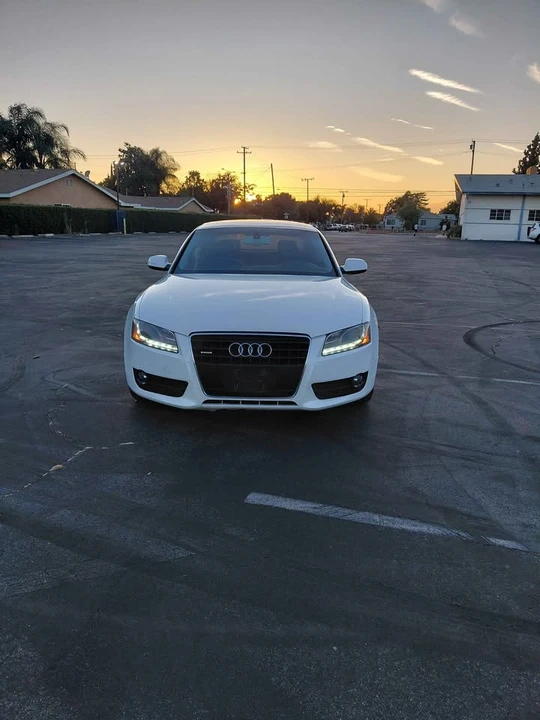 2013 Audi B8 A5 - Image 2 of 11