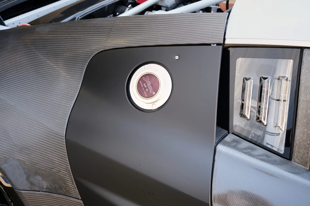 2013 Audi 42 R8 - Image 17 of 31