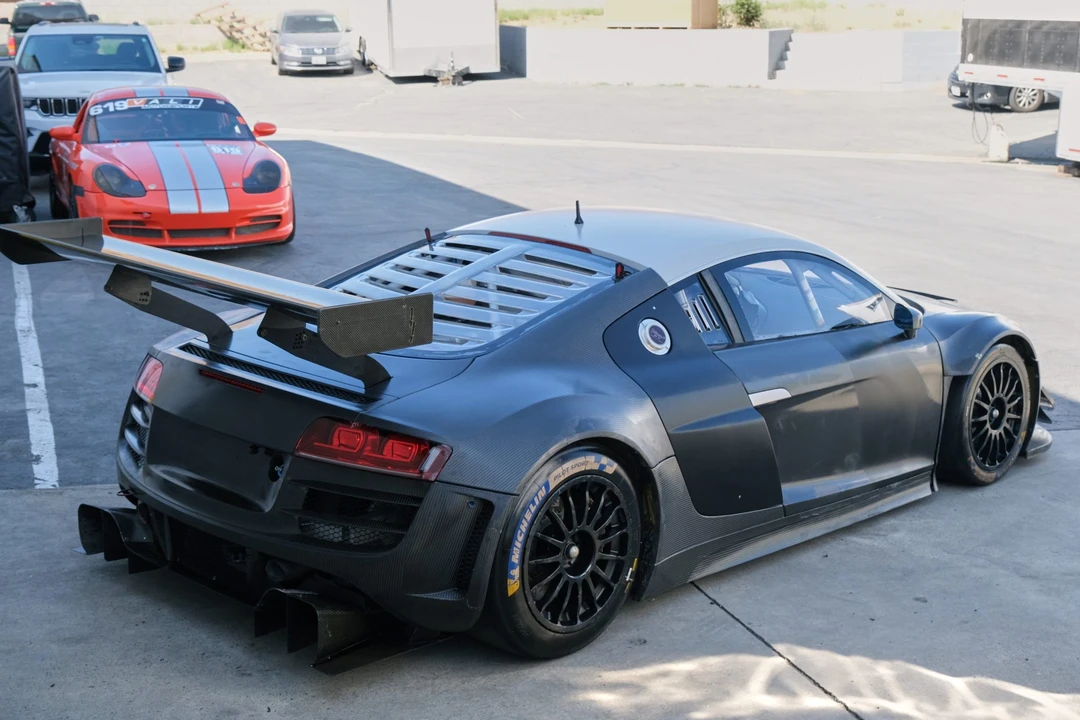 2013 Audi 42 R8 - Image 8 of 31