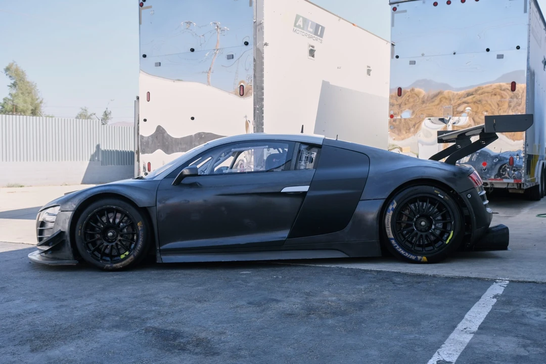 2013 Audi 42 R8 - Image 6 of 31