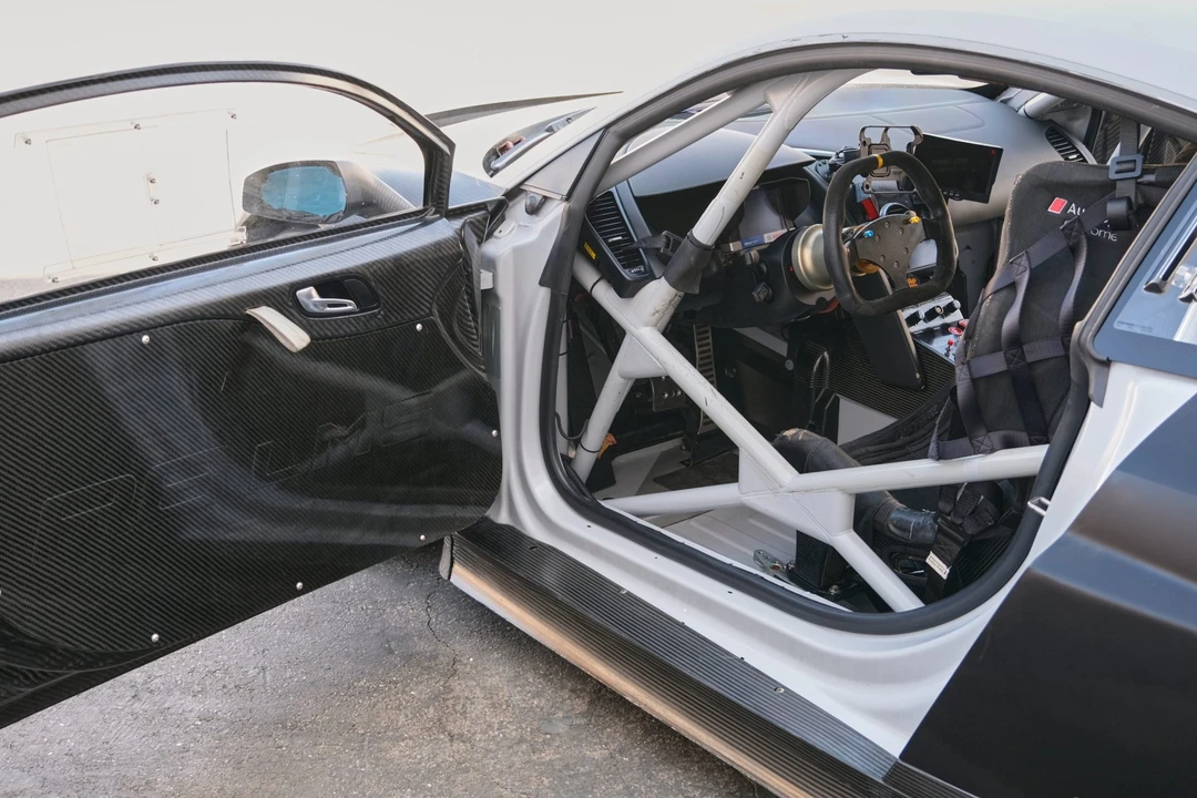 2013 Audi 42 R8 - Image 21 of 31