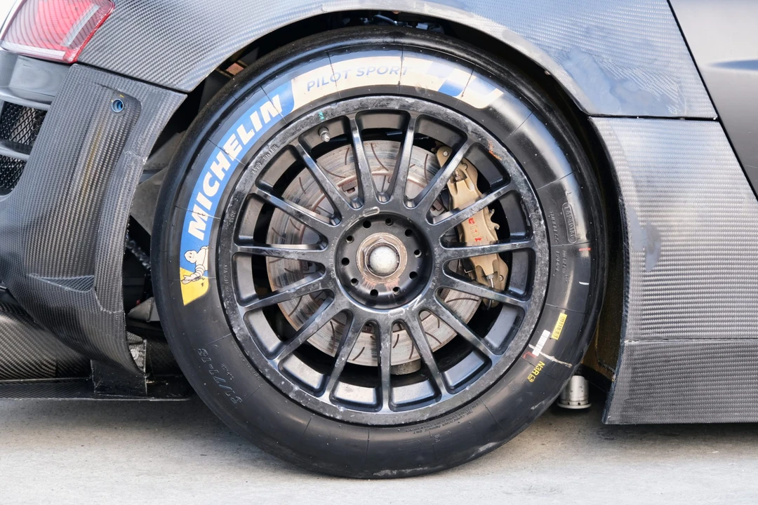 2013 Audi 42 R8 - Image 18 of 31