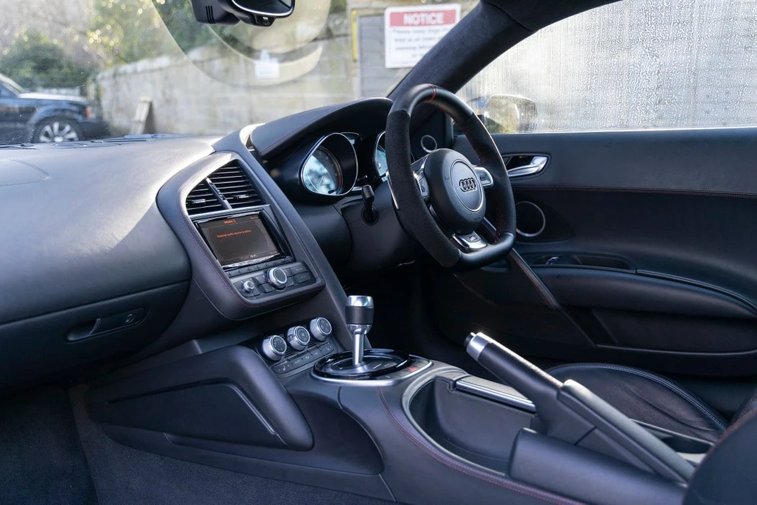 2013 Audi 42 R8 - Image 27 of 30