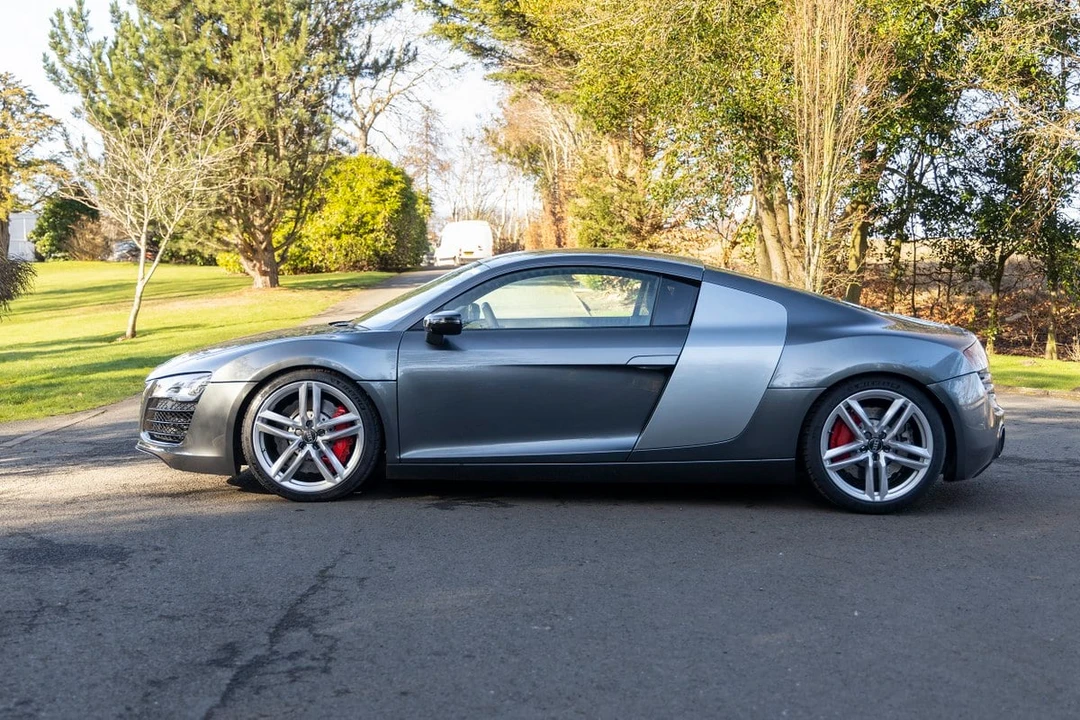 2013 Audi 42 R8 - Image 7 of 30