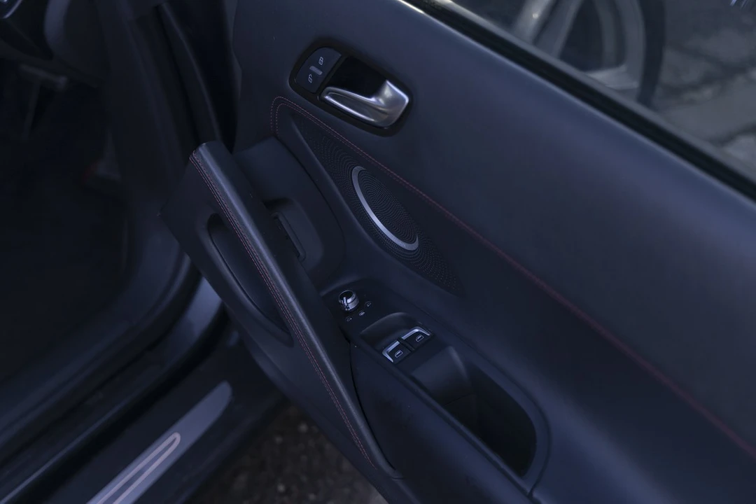 2013 Audi 42 R8 - Image 20 of 30