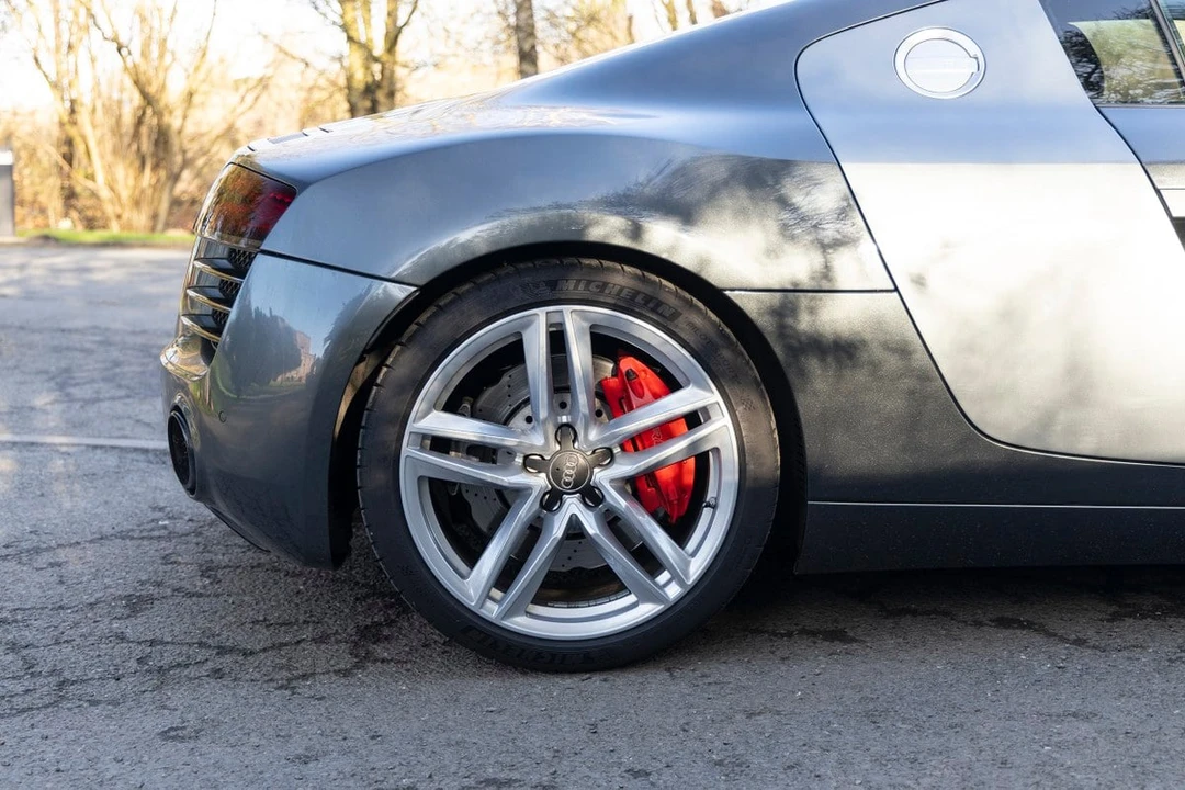 2013 Audi 42 R8 - Image 11 of 30