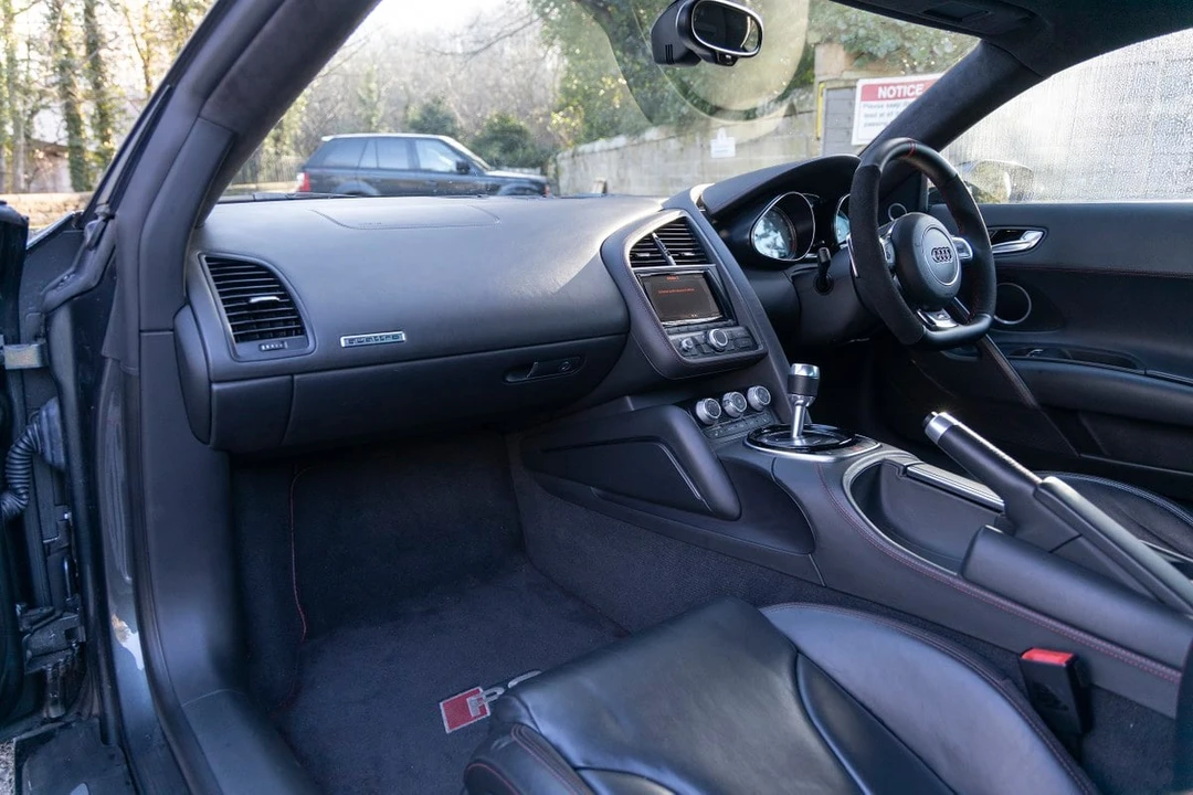 2013 Audi 42 R8 - Image 13 of 31