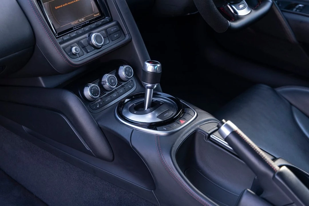 2013 Audi 42 R8 - Image 29 of 31