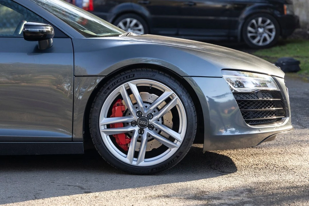 2013 Audi 42 R8 - Image 9 of 31