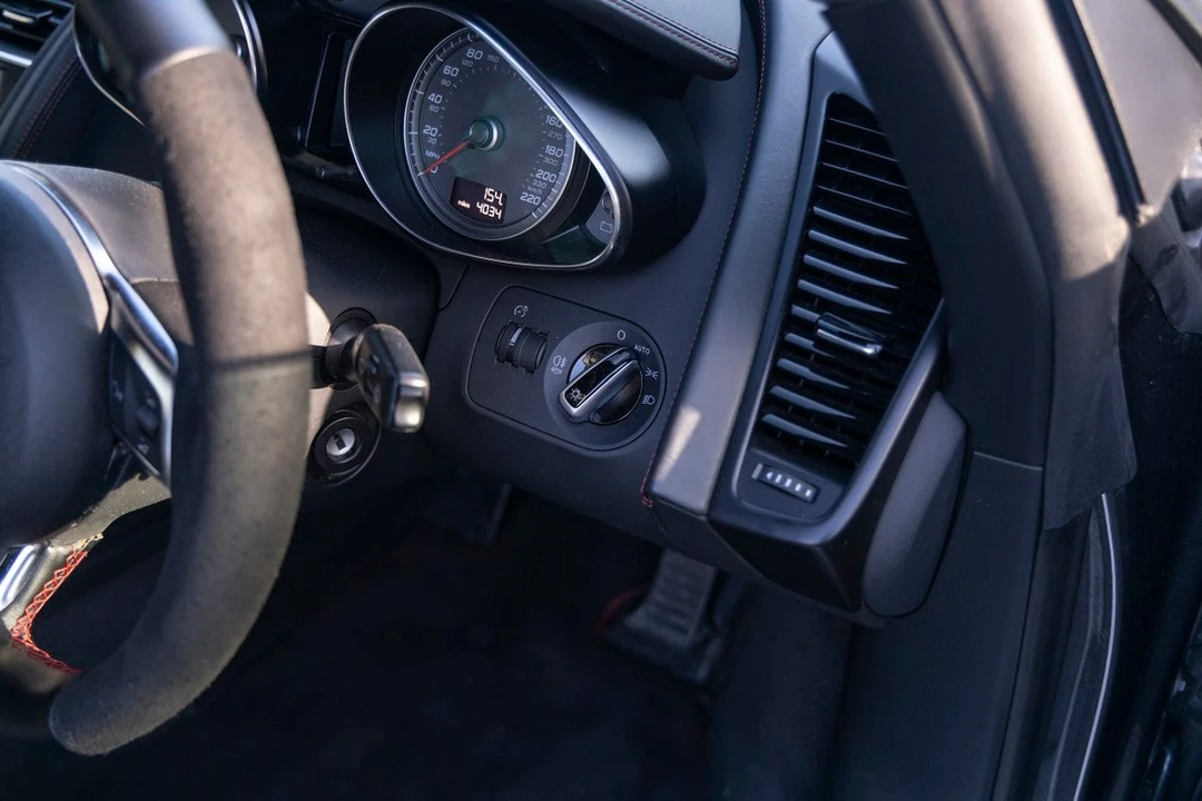 2013 Audi 42 R8 - Image 31 of 31