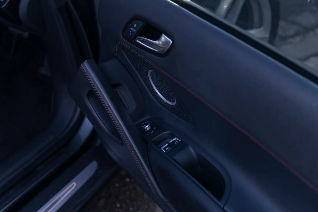 2013 Audi 42 R8 - Image 20 of 31