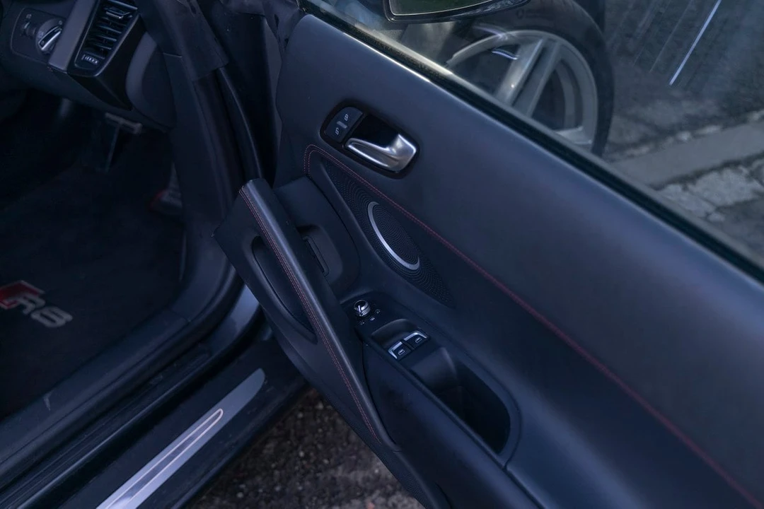 2013 Audi 42 R8 - Image 18 of 31