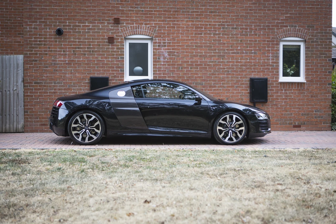 2013 Audi 42 R8 - Image 4 of 31
