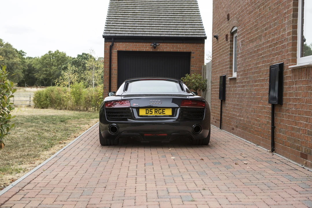 2013 Audi 42 R8 - Image 6 of 31