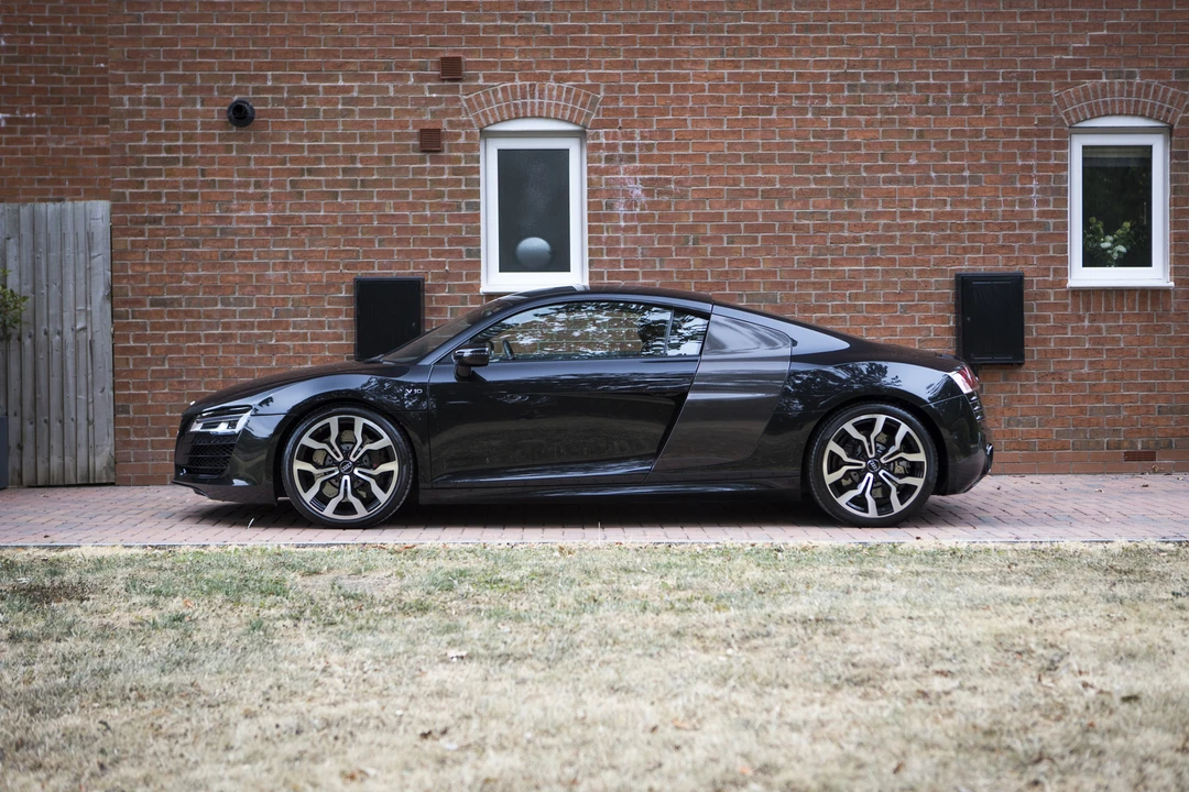 2013 Audi 42 R8 - Image 8 of 31