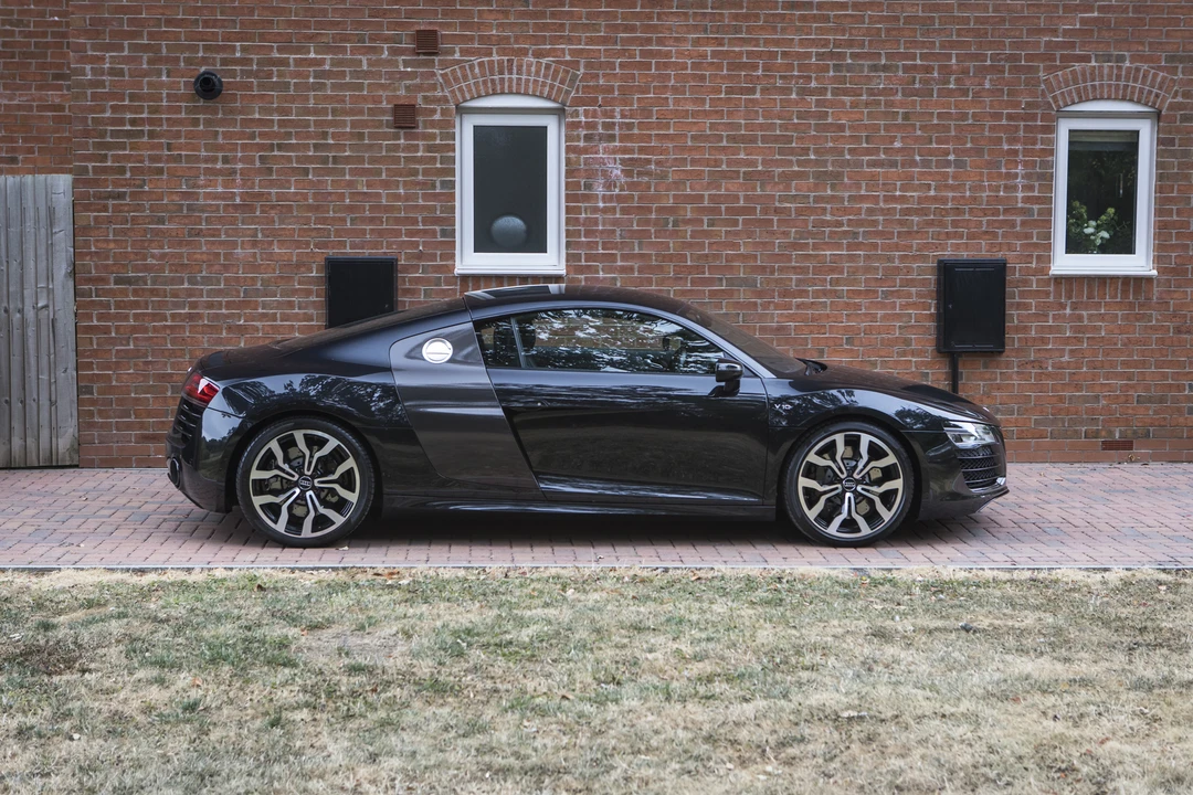 2013 Audi 42 R8 - Image 12 of 31