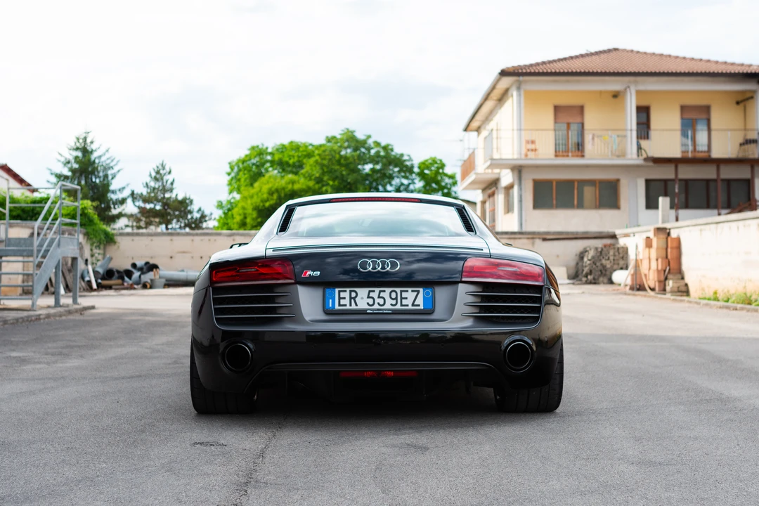 2013 Audi 42 R8 - Image 6 of 31