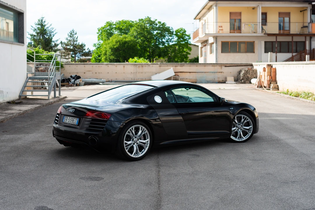 2013 Audi 42 R8 - Image 5 of 31
