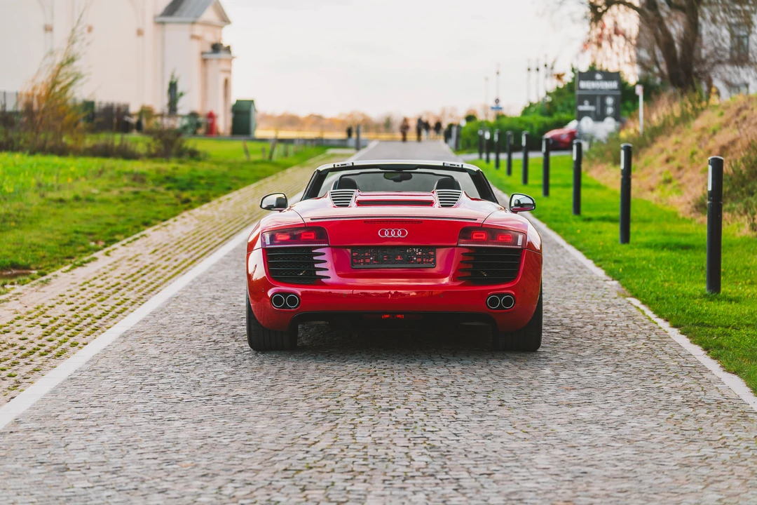 2013 Audi 42 R8 - Image 15 of 31
