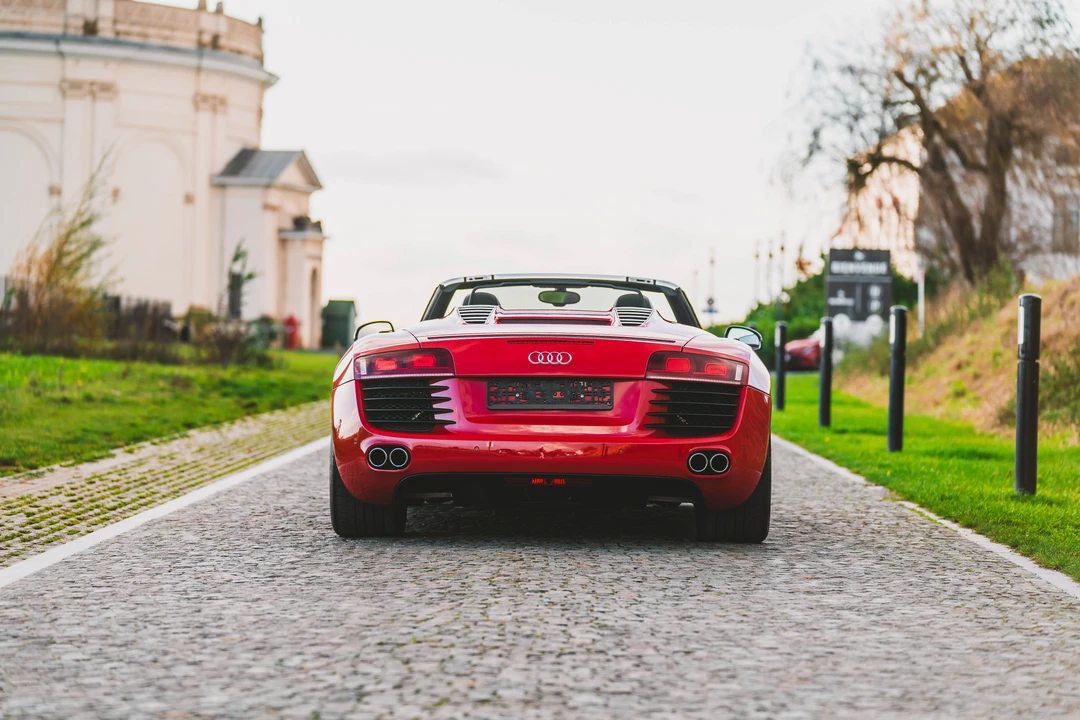 2013 Audi 42 R8 - Image 7 of 31