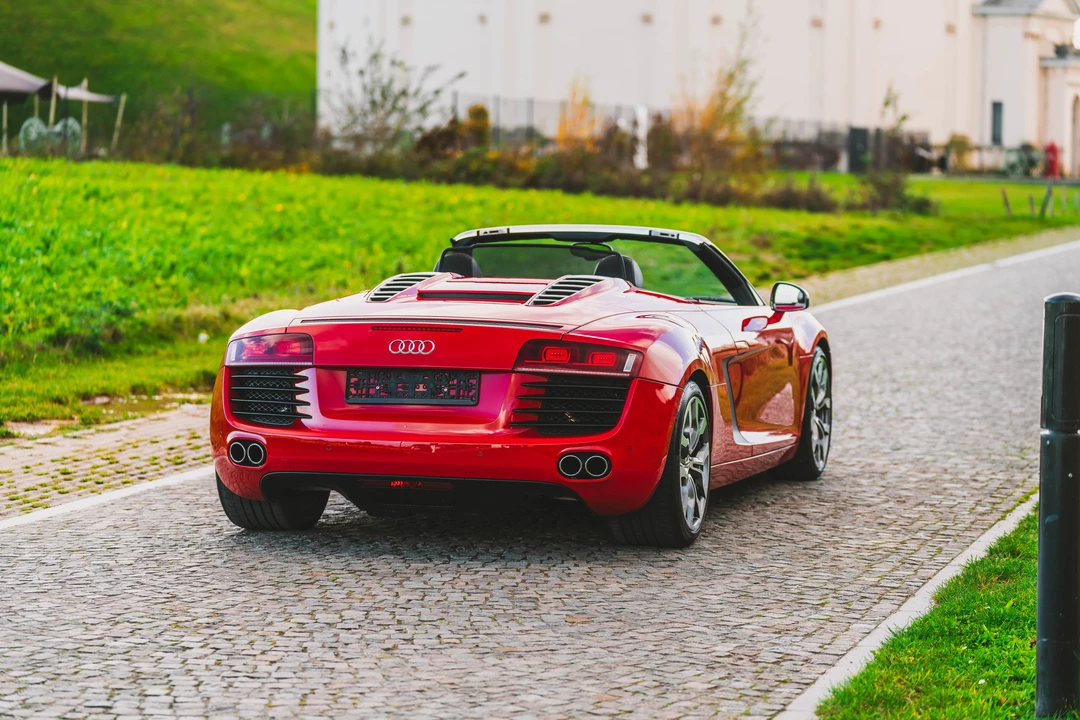 2013 Audi 42 R8 - Image 8 of 31