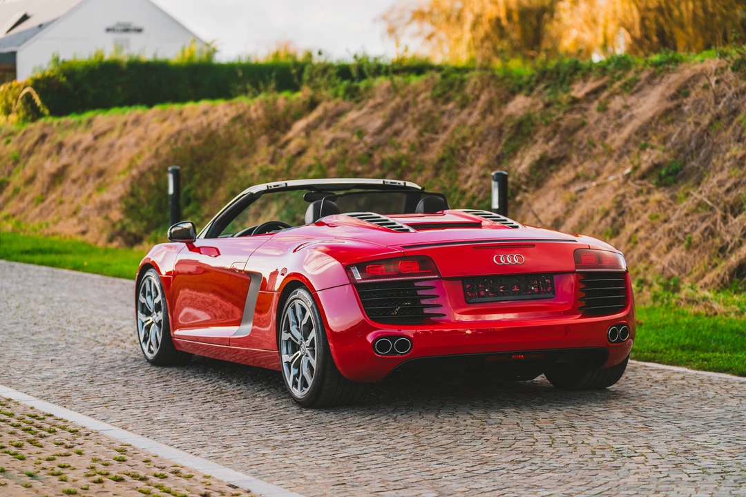 2013 Audi 42 R8 - Image 14 of 31