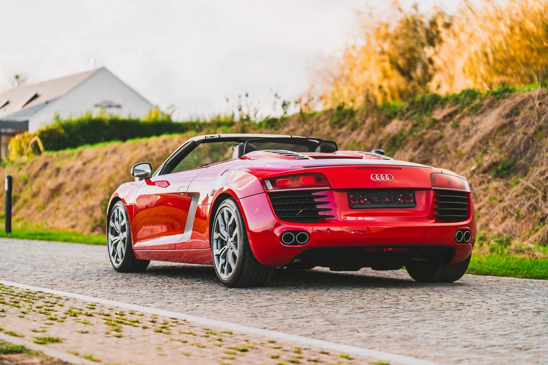 2013 Audi 42 R8 - Image 6 of 31