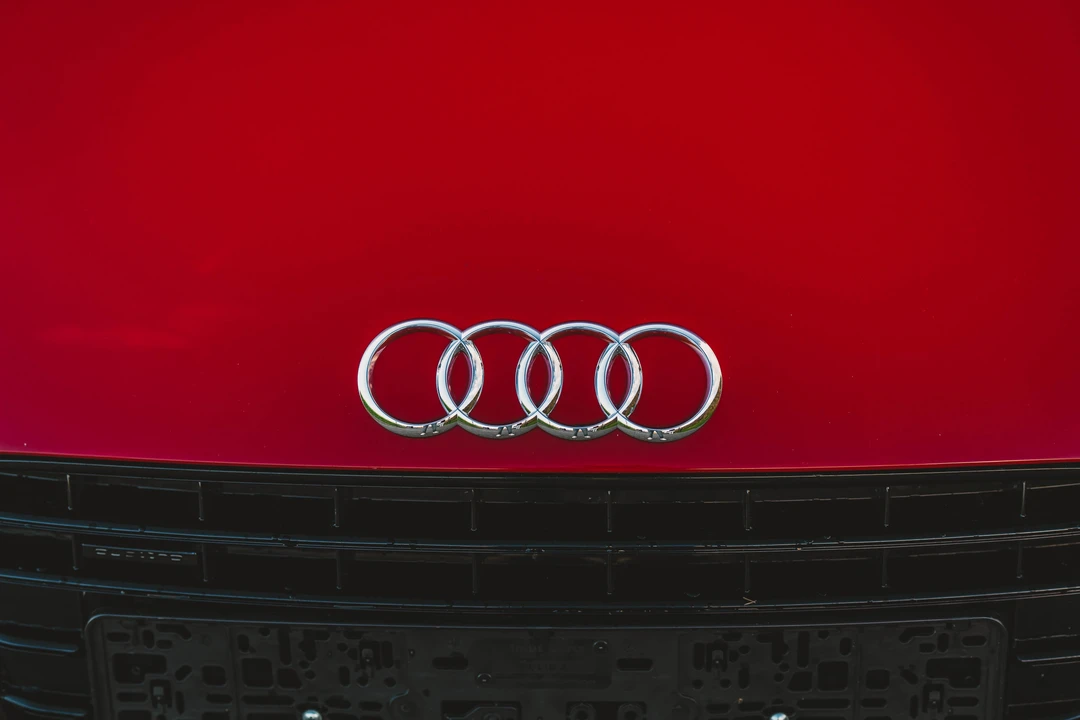 2013 Audi 42 R8 - Image 27 of 31