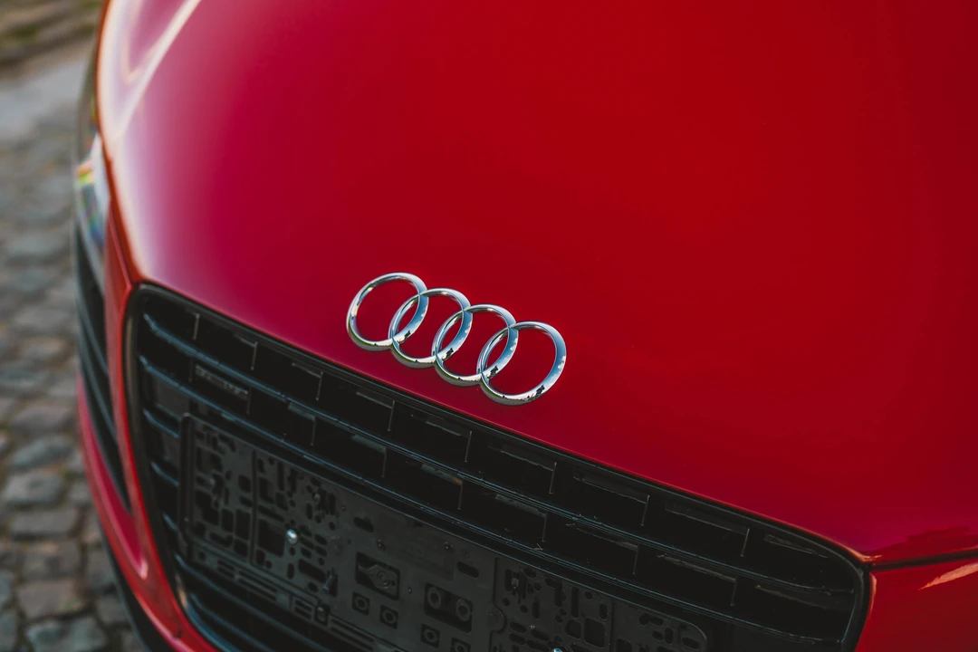 2013 Audi 42 R8 - Image 28 of 31
