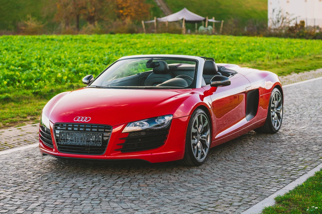 2013 Audi 42 R8 - Image 2 of 31