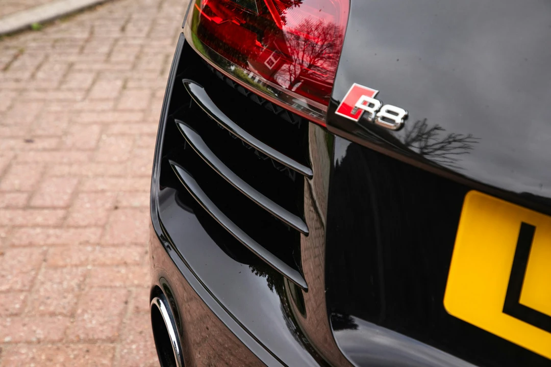 2013 Audi 42 R8 - Image 19 of 21