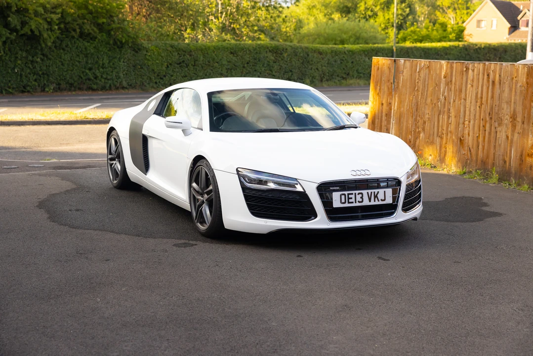 2013 Audi 42 R8 - Image 9 of 31