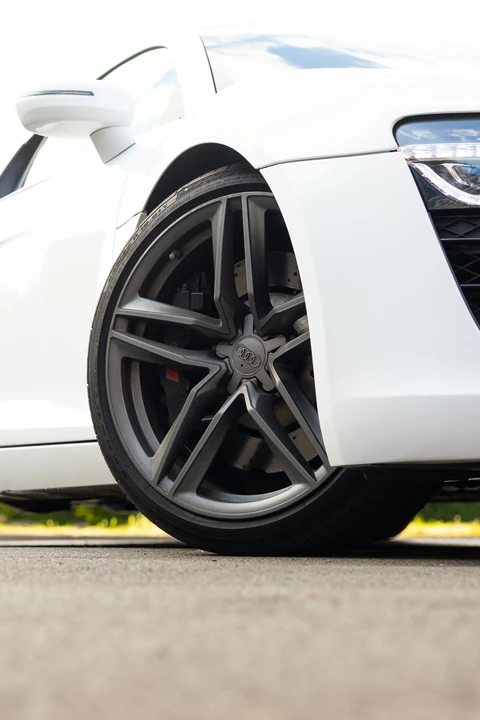 2013 Audi 42 R8 - Image 29 of 31