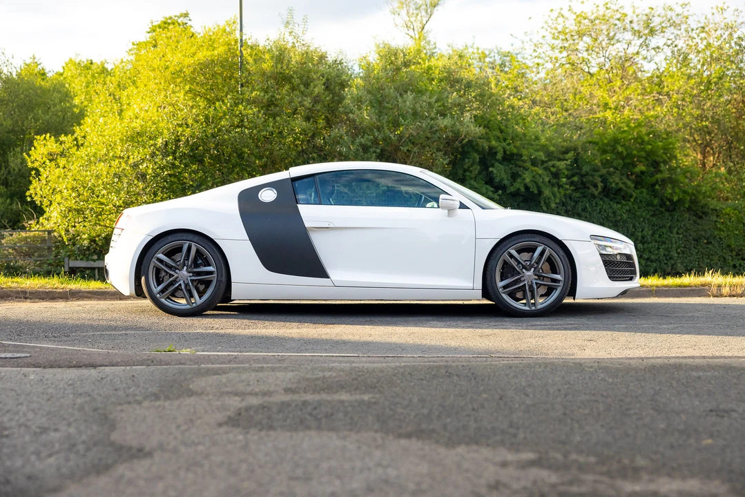 2013 Audi 42 R8 - Image 16 of 31