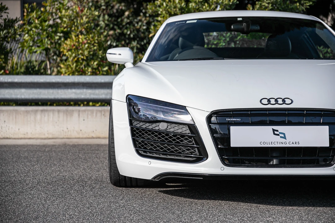 2013 Audi 42 R8 - Image 15 of 31