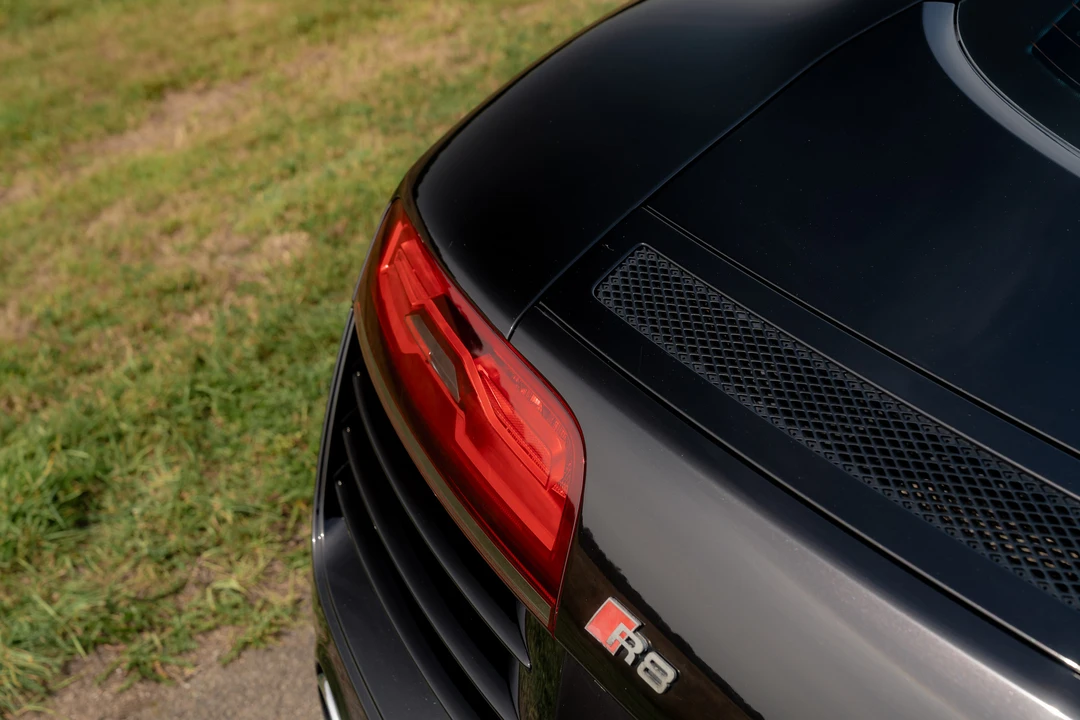 2013 Audi 42 R8 - Image 14 of 31