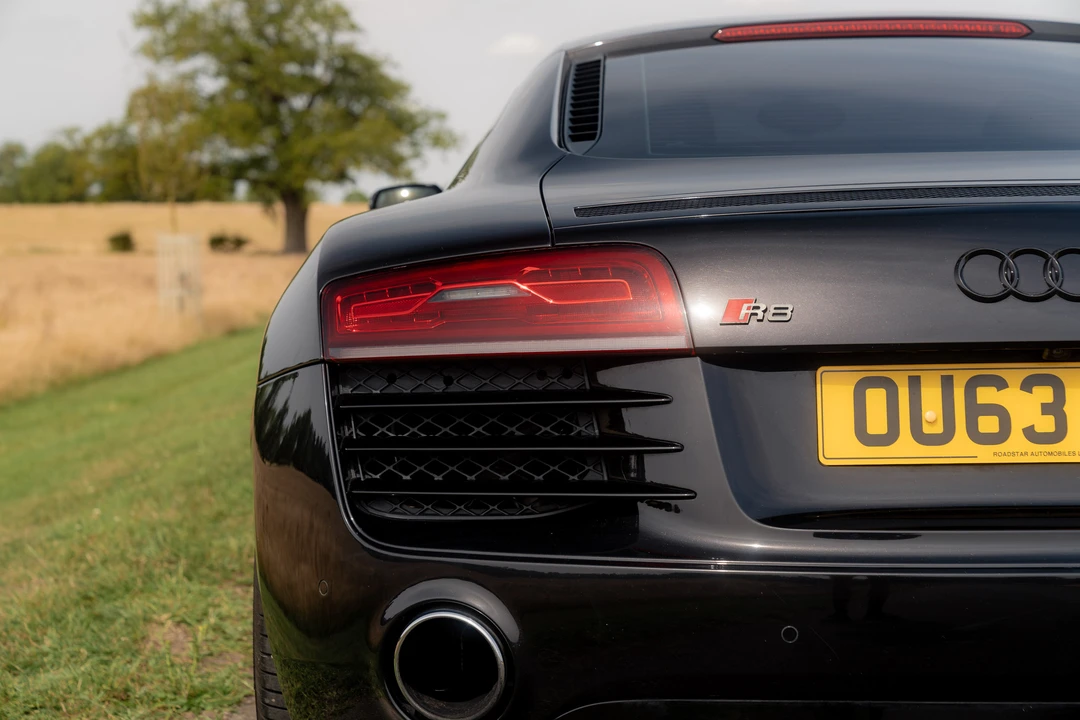 2013 Audi 42 R8 - Image 16 of 31