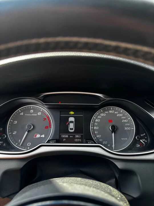 2013 Audi B8 S4 - Image 10 of 14