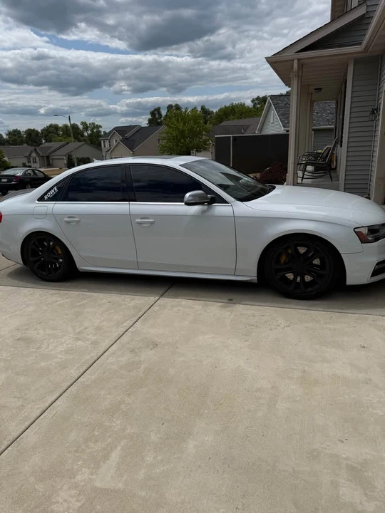 2013 Audi B8 S4 - Image 4 of 9