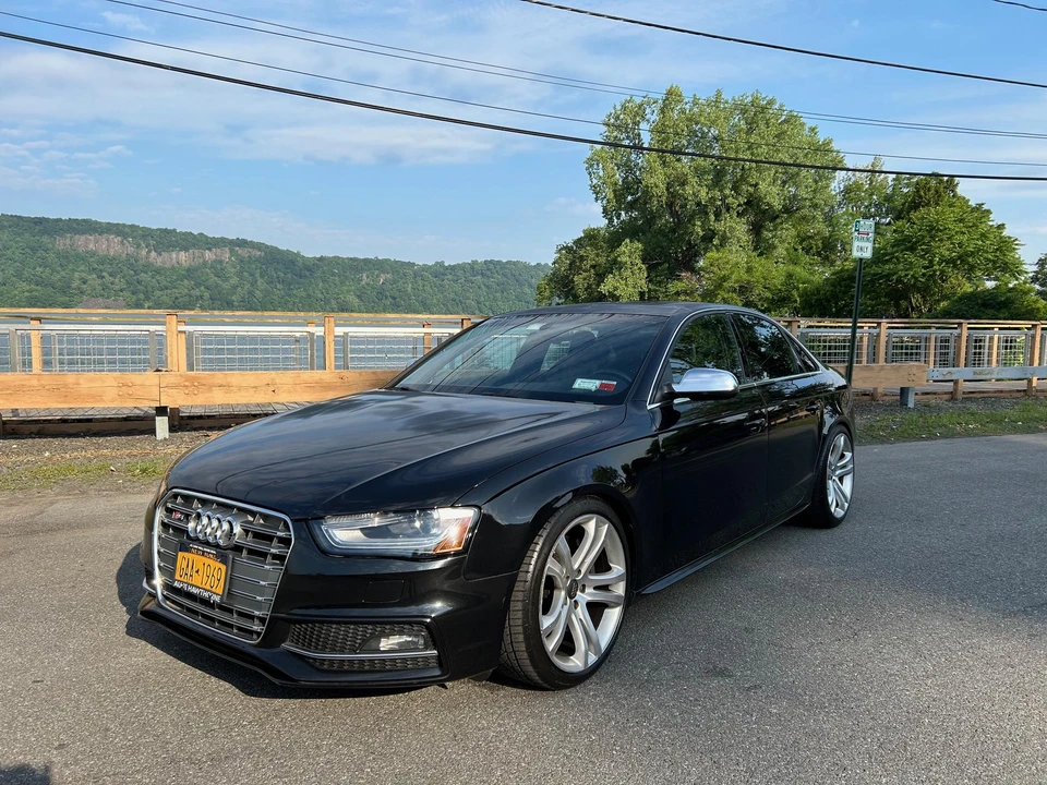 2013 Audi B8 S4 - Image 2 of 31