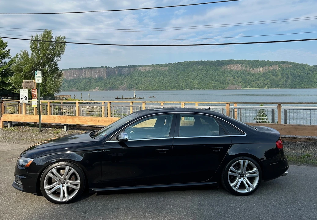 2013 Audi B8 S4 - Image 4 of 31