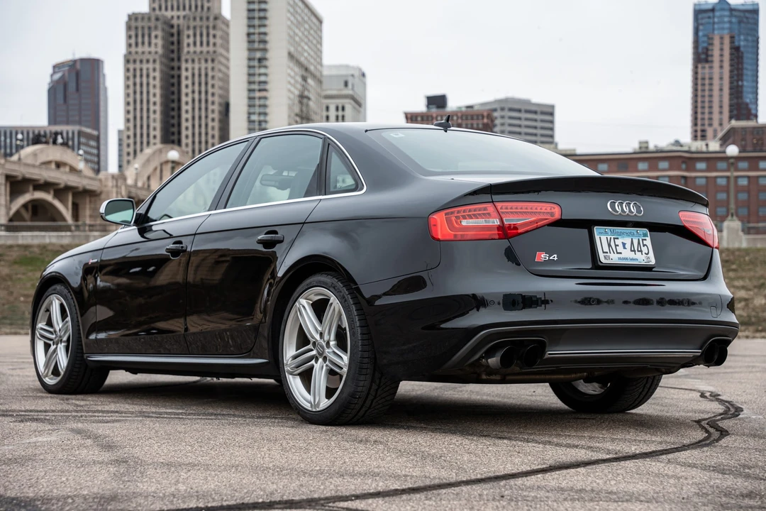 2013 Audi B8 S4 - Image 8 of 31