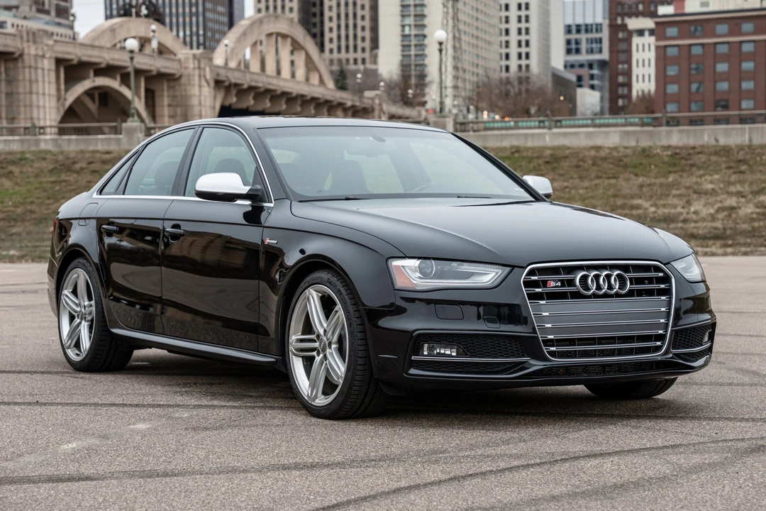 2013 Audi B8 S4 - Image 4 of 31