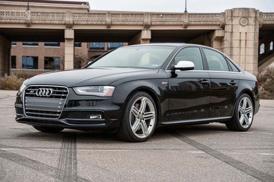 2013 Audi B8 S4 - Image 2 of 31